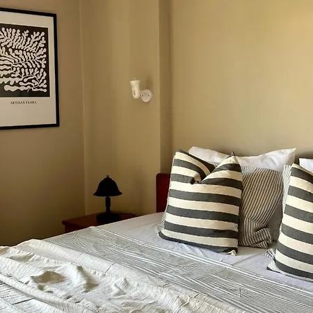 Apartament House No 10 Olympiakí Aktí