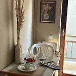 Apartament House No 10 Olympiakí Aktí