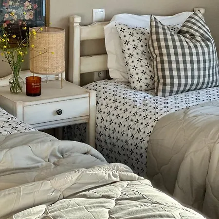 House No 10 Lägenhet Olympiakí Aktí