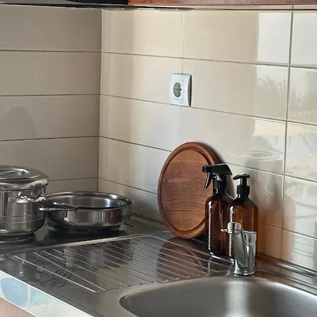 House No 10 Lägenhet Olympiakí Aktí