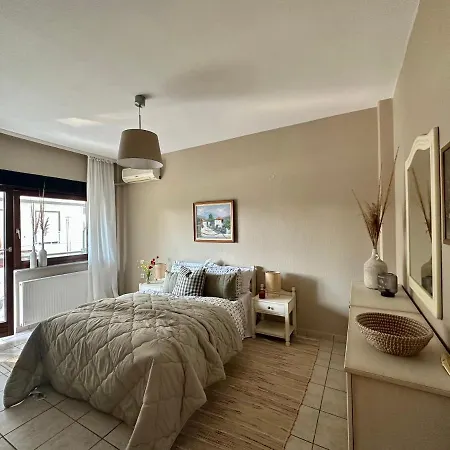 House No 10 Apartment Olympiaki Akti