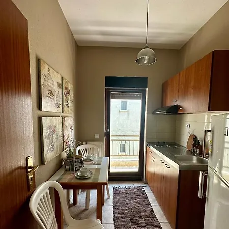 Apartment House No 10
