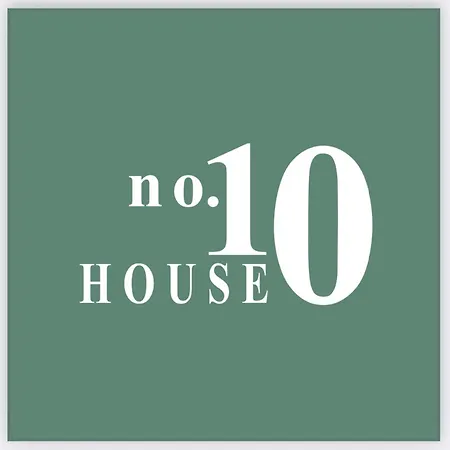 Daire House No 10 *