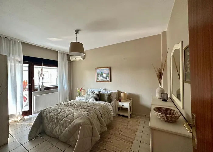 House No 10 דירה Olympiakí Aktí