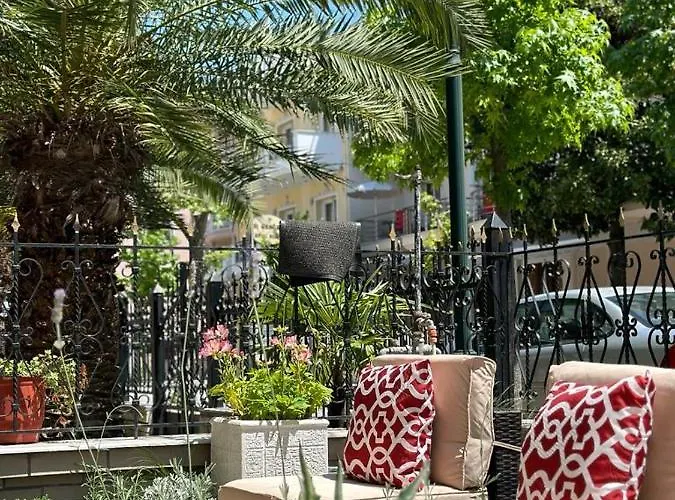 דירה House No 10