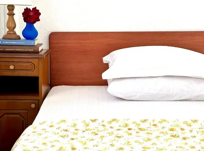 House No 10 * Olympiakí Aktí