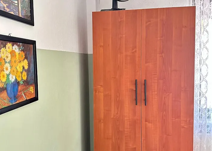 House No 10 דירה